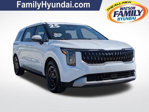 Snow White Pearl 2025 Kia Carnival LXS