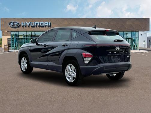 2025 Hyundai KONA SE