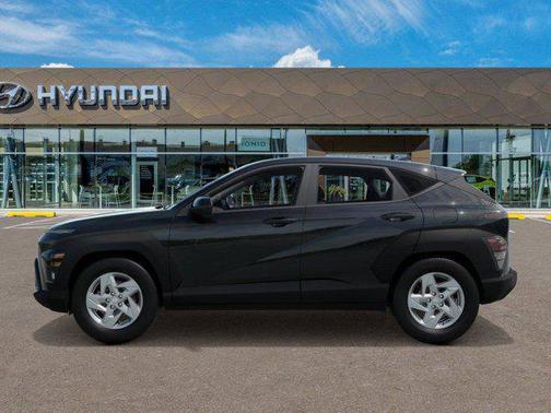 2025 Hyundai KONA SE