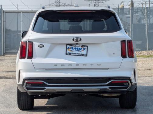 2021 Kia Sorento S