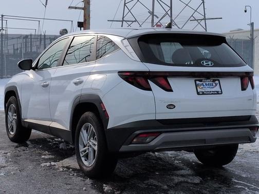 2025 Hyundai TUCSON SE