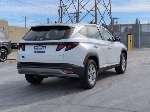 2025 Hyundai TUCSON SE