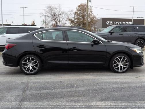 2019 Acura ILX w/Premium Pkg