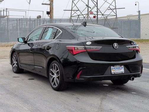2019 Acura ILX w/Premium Pkg