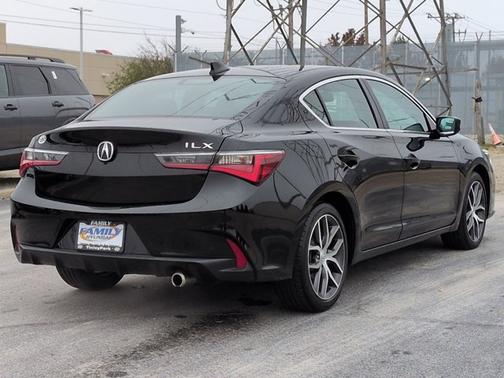 2019 Acura ILX w/Premium Pkg
