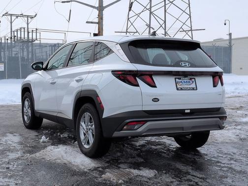 2025 Hyundai TUCSON SE