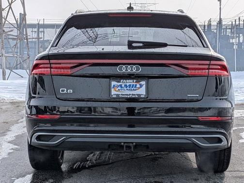 2019 Audi Q8 Premium