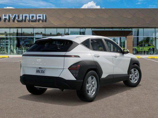 2025 Hyundai KONA SE