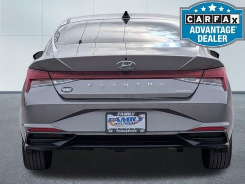 2023 Hyundai ELANTRA Limited