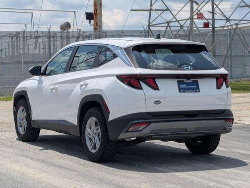 2025 Hyundai TUCSON SE