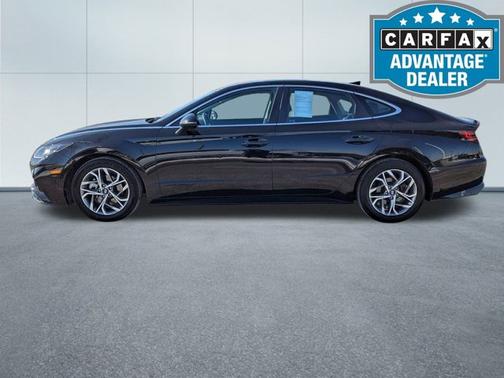 2022 Hyundai SONATA SEL