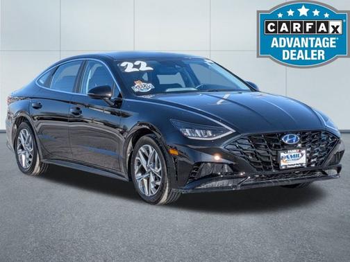 2022 Hyundai SONATA SEL