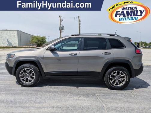 Light Brownstone Pearlcoat 2020 Jeep Cherokee Trailhawk