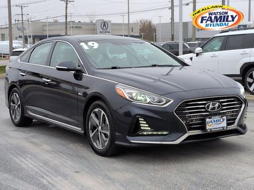 2019 Hyundai SONATA Hybrid Limited