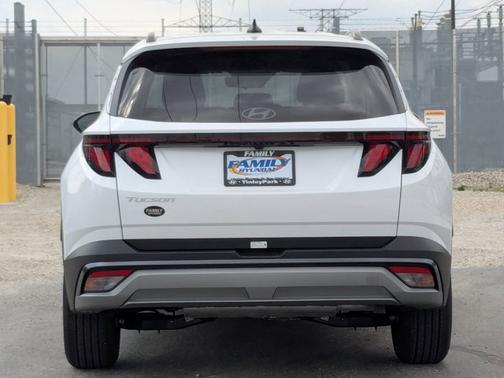 2025 Hyundai TUCSON SEL