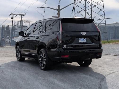 2022 Cadillac Escalade Sport