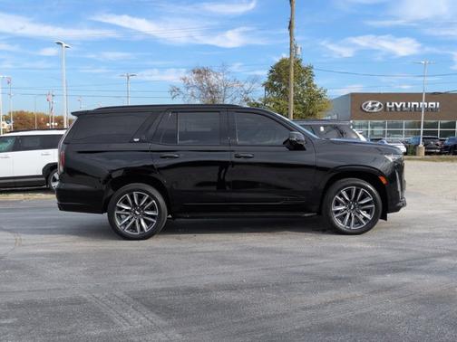 2022 Cadillac Escalade Sport