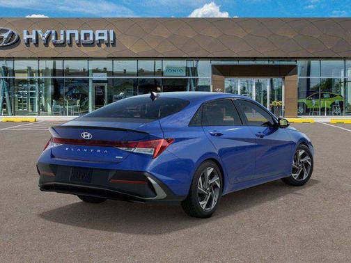 2025 Hyundai ELANTRA HEV SEL Sport