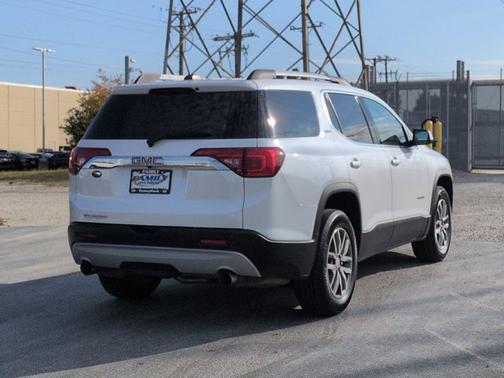 2017 GMC Acadia SLE-2