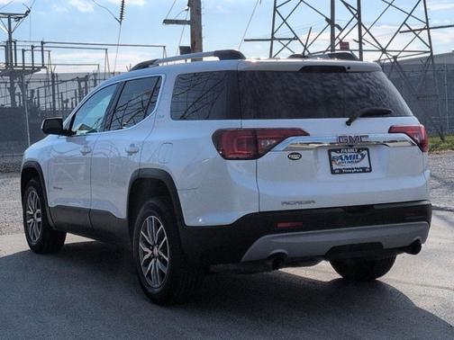 2017 GMC Acadia SLE-2