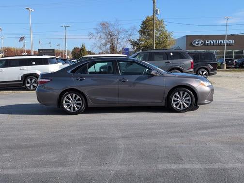 2016 Toyota Camry XLE