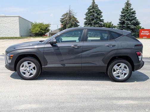 2025 Hyundai KONA SE