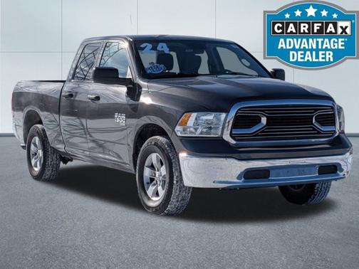 2024 RAM 1500 SLT