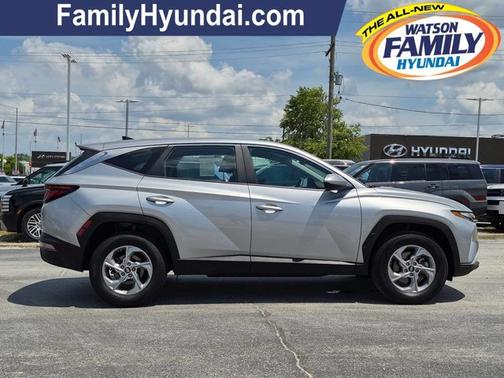 Shimmering Silver 2023 Hyundai TUCSON SE