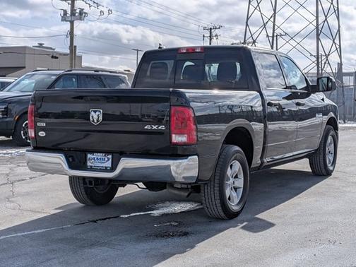 2023 RAM 1500 SLT