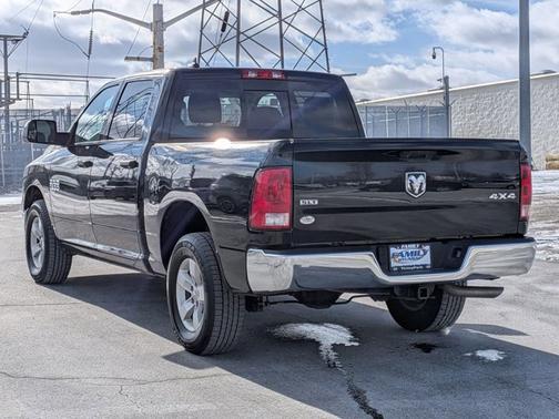 2023 RAM 1500 SLT
