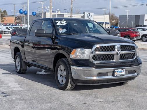 2023 RAM 1500 SLT