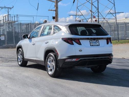2024 Hyundai TUCSON SE