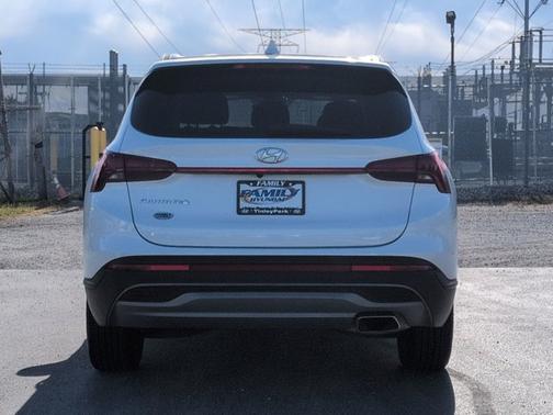 2023 Hyundai SANTA FE SE