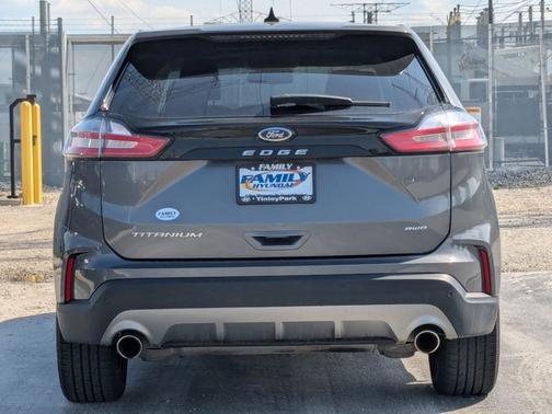 2023 Ford Edge Titanium