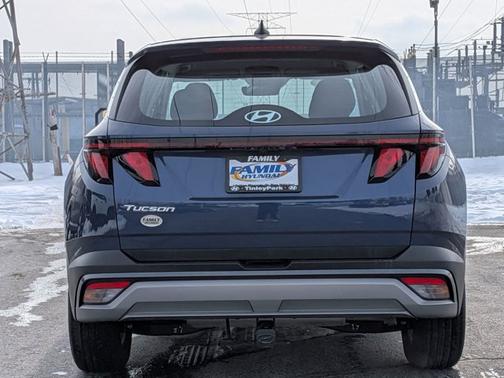2025 Hyundai TUCSON SE