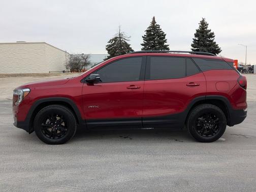 2024 GMC Terrain AT4