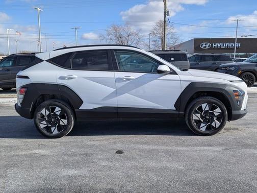 2025 Hyundai KONA SEL