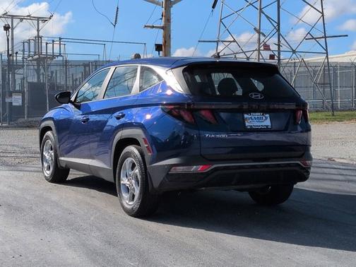 2023 Hyundai TUCSON SE