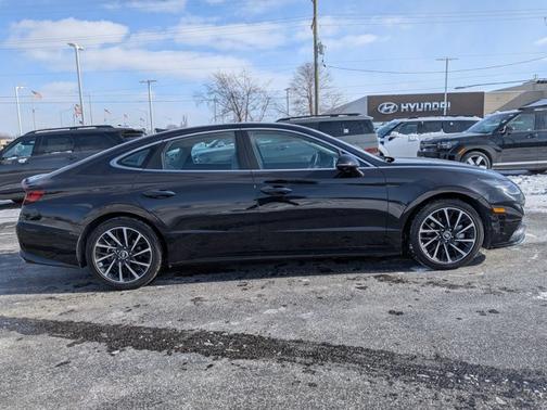 2023 Hyundai SONATA Limited