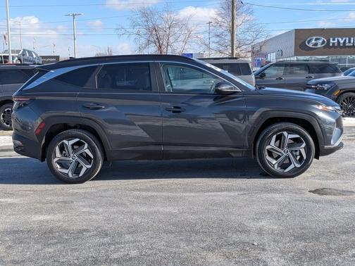 2023 Hyundai TUCSON SEL