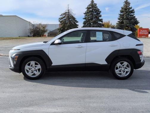 2024 Hyundai KONA SE
