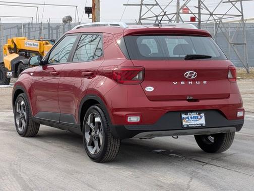 2025 Hyundai VENUE SEL