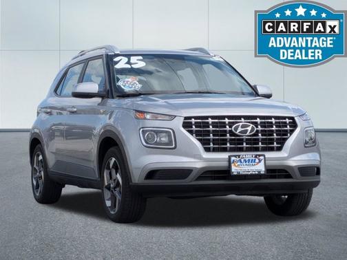 Shimmering Silver 2025 Hyundai VENUE SEL