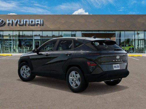 2025 Hyundai KONA SE