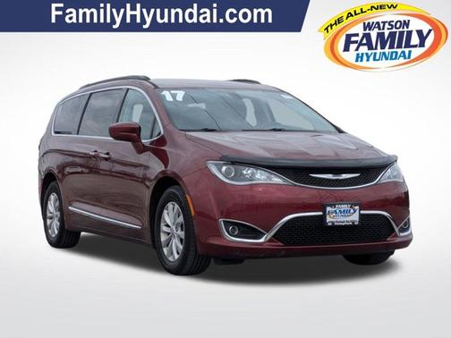 Velvet Red Pearlcoat 2017 Chrysler Pacifica Touring-L