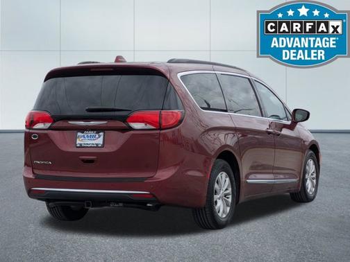 Velvet Red Pearlcoat 2017 Chrysler Pacifica Touring-L