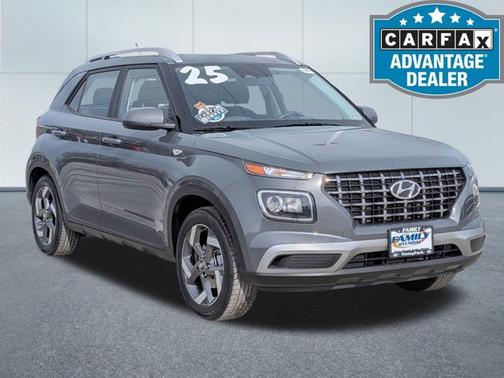 2025 Hyundai VENUE SEL