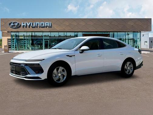 2025 Hyundai SONATA SE