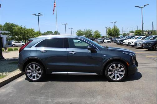2021 Cadillac XT4 Premium Luxury