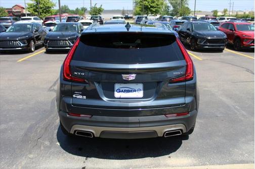 2021 Cadillac XT4 Premium Luxury